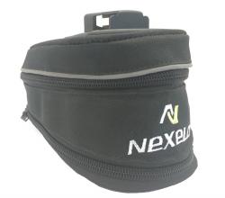 BRAŠNA NEXELO POD SEDLO ROZKLÁDACÍ, KLIP
