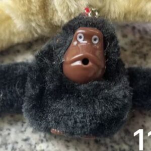 Přívěšek na klíče  opice plyšová černá 8 cm